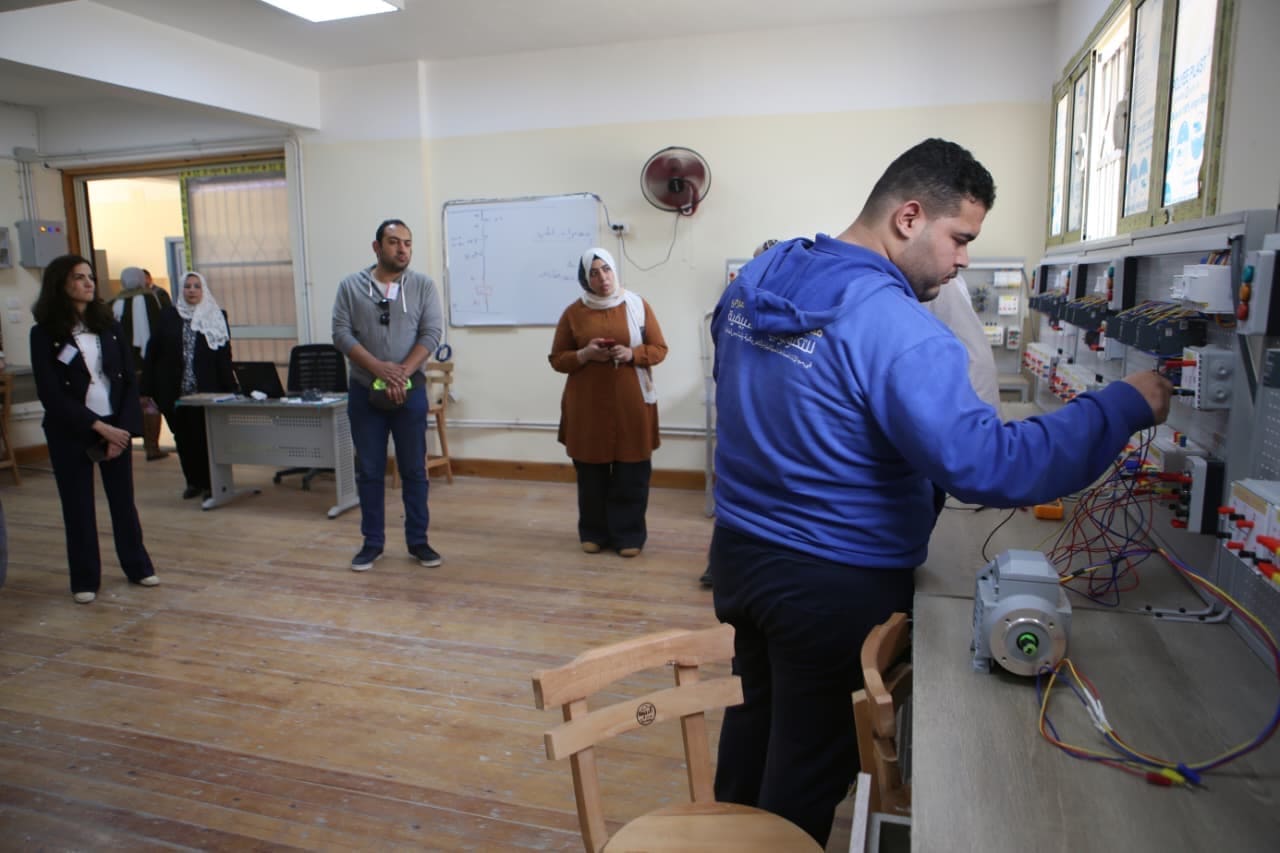 43112801-b2ec-4ae7-b9bc-2651c38804a2