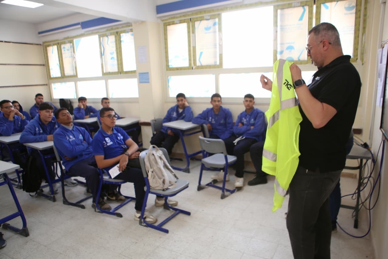 8f9e029d-16db-43b1-b74c-cdde225820a5